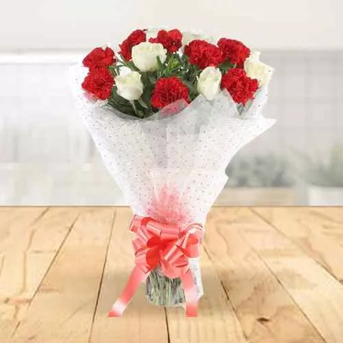 Lovely Roses N Carnations Bunch Online