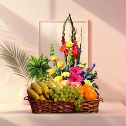 Shop Amazing Fruits Basket with Mixed Flowers