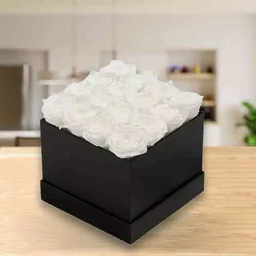 Black Box of Gentle Sentiment White Roses