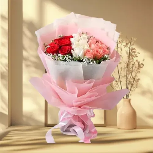 Deliver Breathtaking Bouquet of Mixed Roses