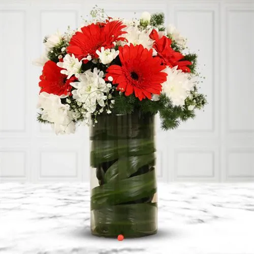 Cheerful Gerberas N Daisies Vase Arrangement
