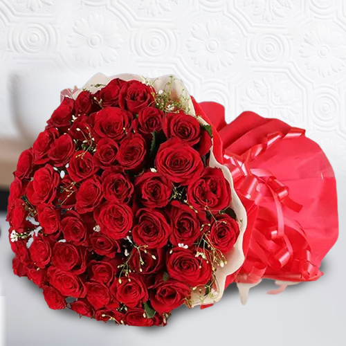 Exquisite Bouquet of Assorted Roses