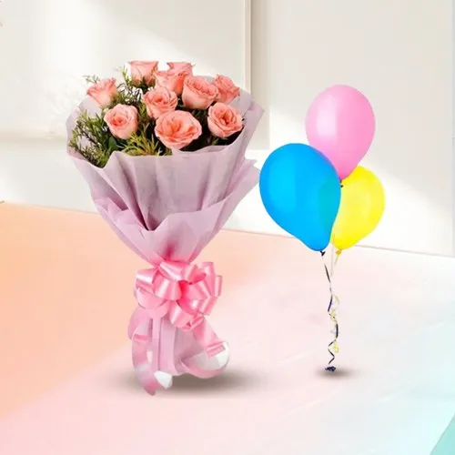 Pretty Combo of Pink Roses with Balloons