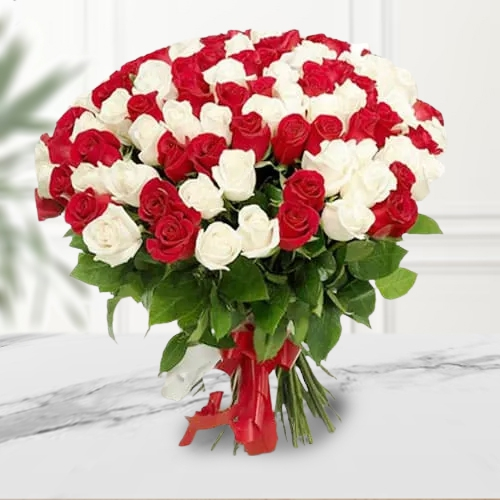 Fresh Cut Red N White Roses Bouquet