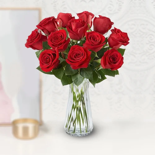 Order for Red Roses Floral Bunch in a Vase