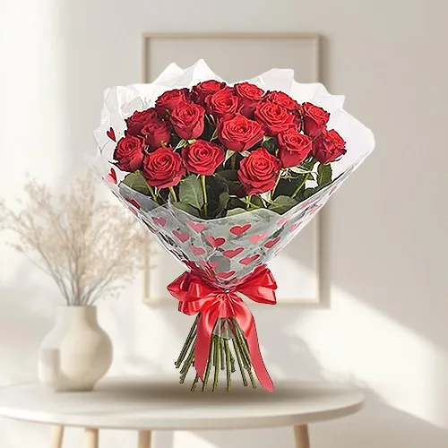 Deliver Chic Dutch Roses Bouquet