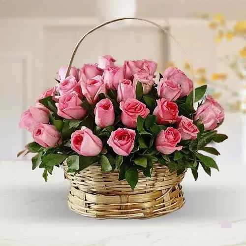 Lovely Arrangement of Pink Roses