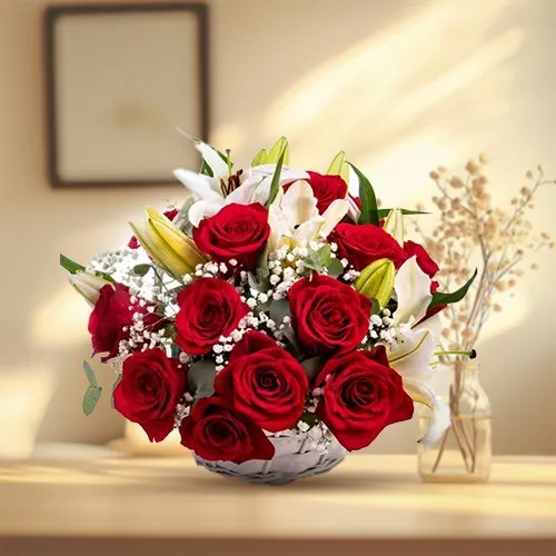 Send Arrangement of Adoring Flowers Online