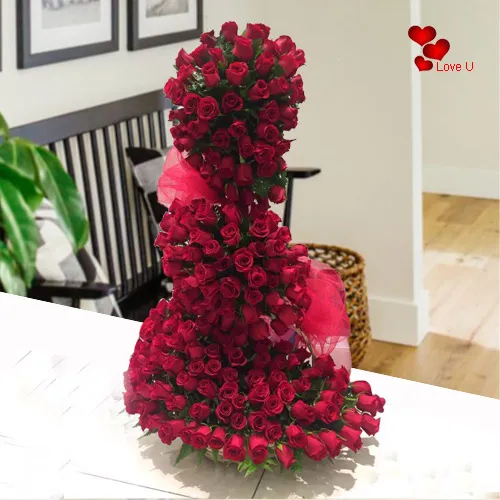Designer Red Rose Arrangement (5 ft long   150 Roses)