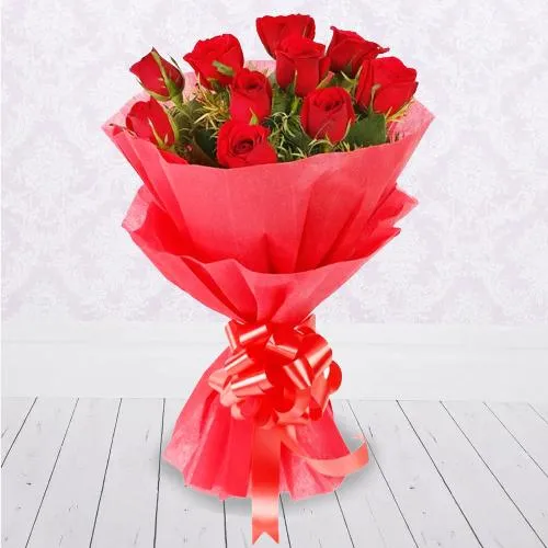 Blooming Hand Bunch of Red Roses with Tissue Wrap
