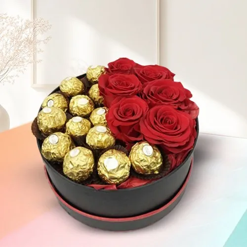 Ferrero N Red Roses Hat Box