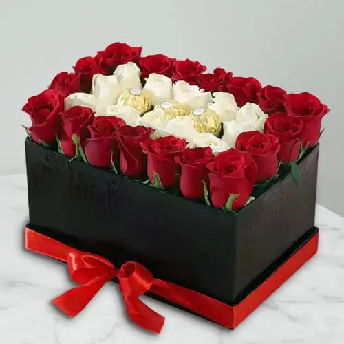 Wonderful Love Duet of Roses with Ferrero Rocher
