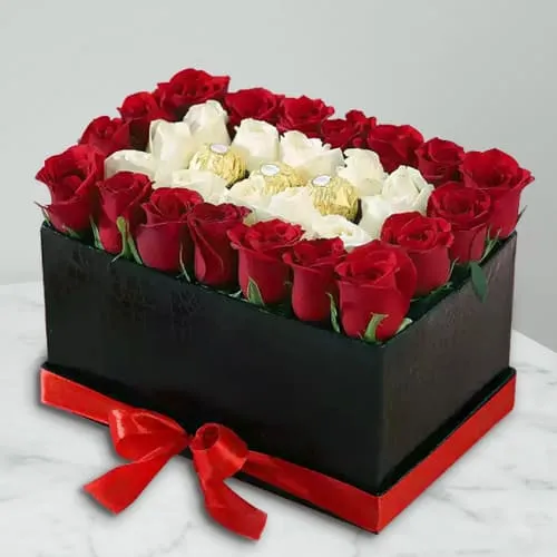 Order Duet of Roses with Ferrero Rocher in Black Box