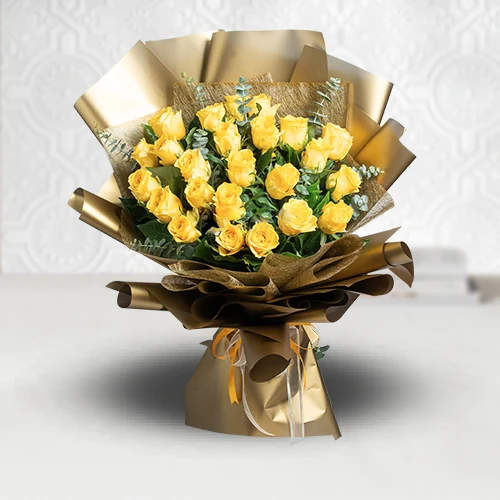 Summery Collection of Roses in Yellow Color