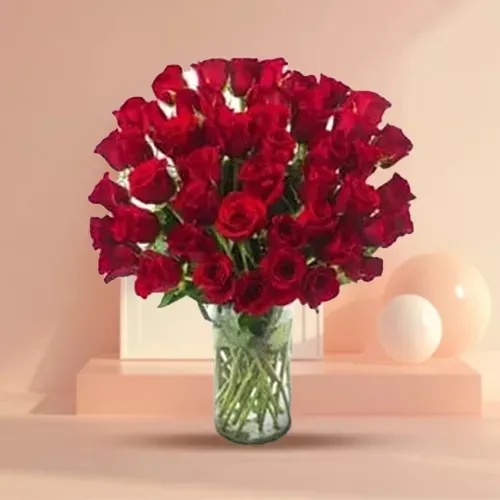 Deliver Exquisite Red Roses in a Glass Vase