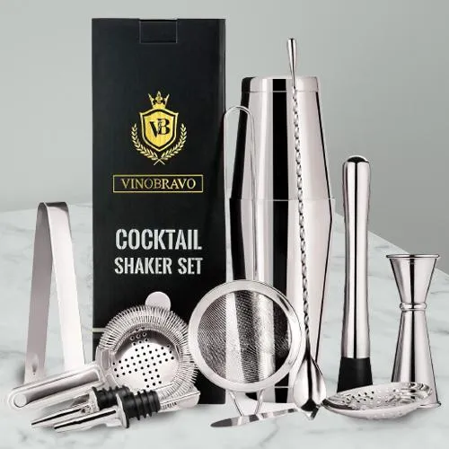 Spectacular Cocktail Shaker Bar Set