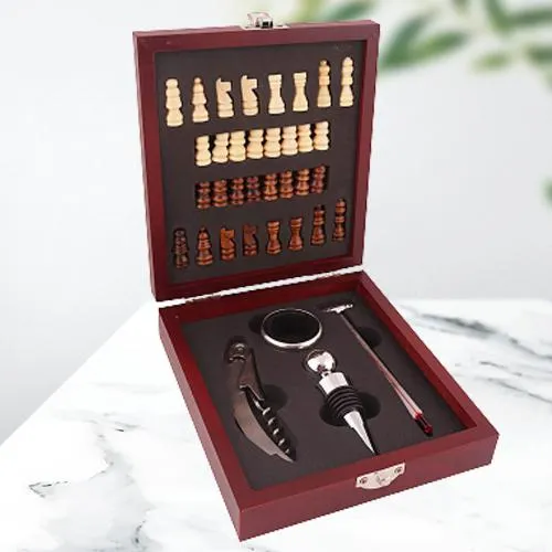Deluxe 4 Pc Wine Accessories with Chess Gift Set