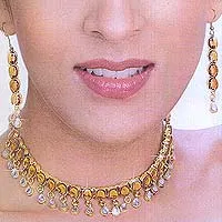 Avon Kundan Jewellery Set to India.