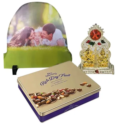 Remarkable Personalized Anniversary Presents Hamper