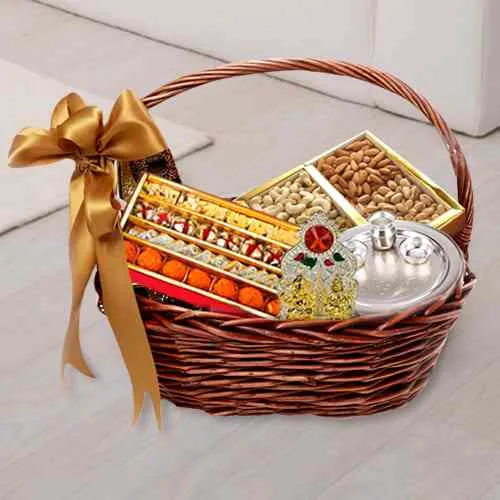 Shop Divinity Gift Hamper Basket Online