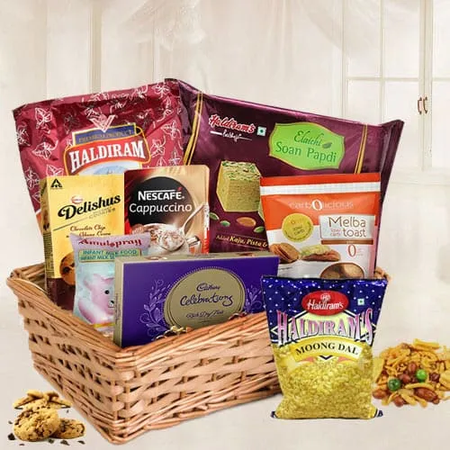 Marvelous Hamper Basket with Assorted Items