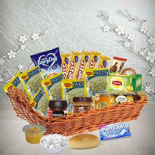 Shop for English Style Lunch Hamper