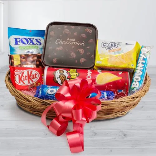 Delectable Gourmet Hamper Basket