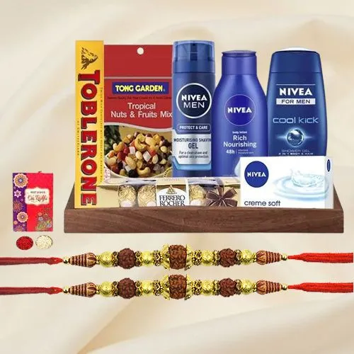 Fantastic Grooming Set with Rudraksha Rakhi