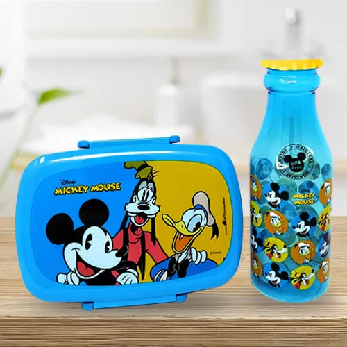 Attractive Disney Mickey Mouse n Water Bottle Set
