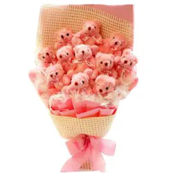 Deliver Remarkable Bouquet of Teddy 