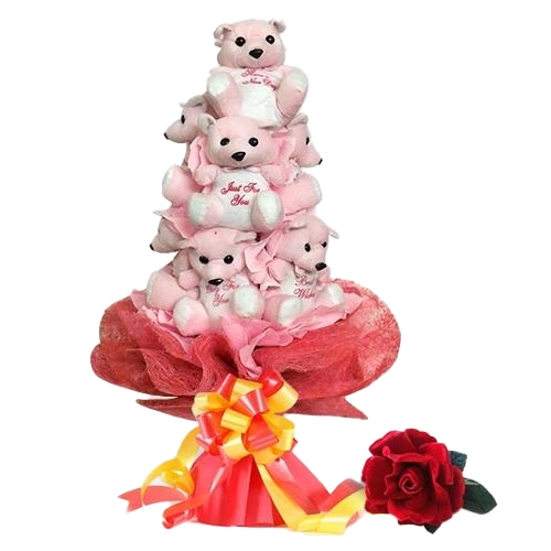 Pretty Valentine Bouquet of Teddy Bears