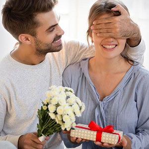 Send Valentine Gifts to Girlfriend India